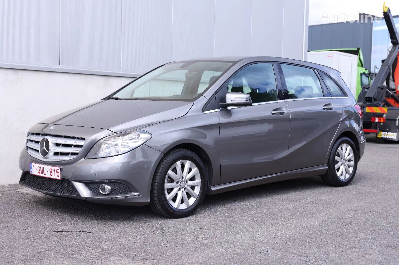 hatchback Mercedes-Benz B-klasse 180CDI - PARKSENSOREN-NAVIGATIE-ZETELVERWARMING-WEINIG