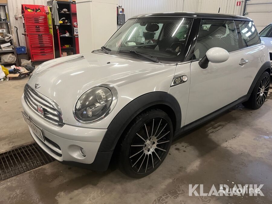 хэтчбек Mini Cooper D