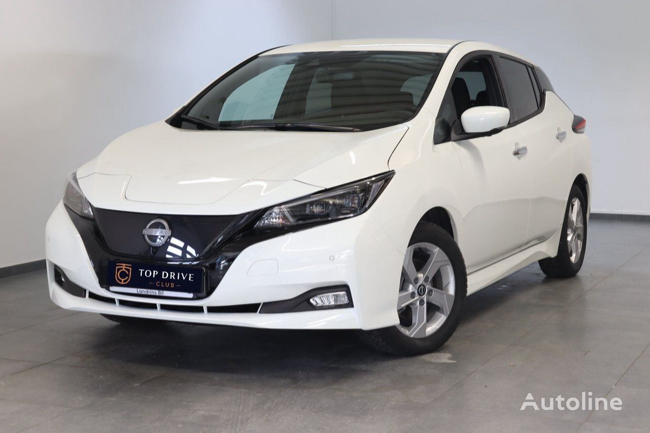 новий хетчбек Nissan LEAF