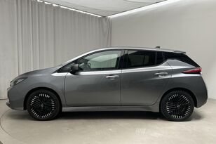 хэтчбек Nissan LEAF