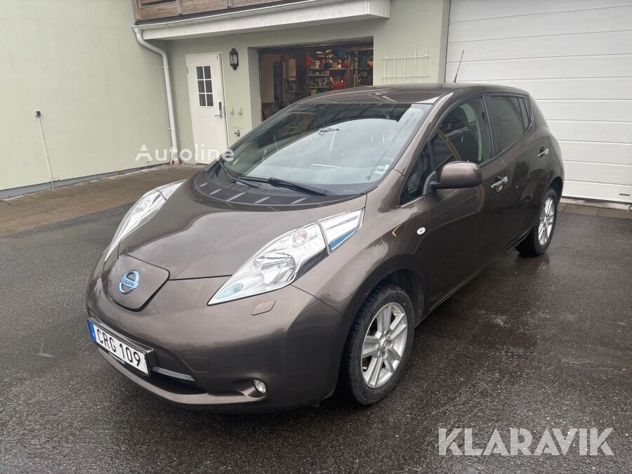 хэтчбек Nissan Leaf