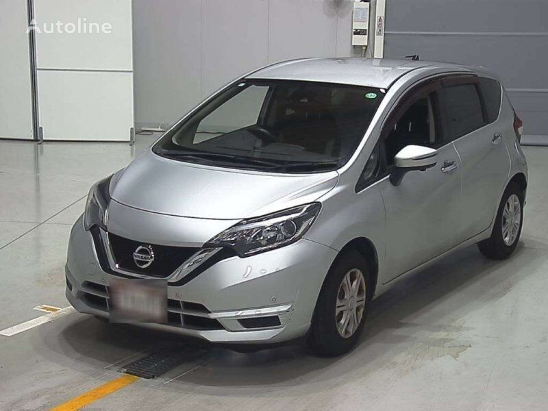 хэтчбек Nissan NOTE