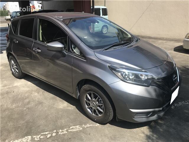 хэтчбек Nissan NOTE