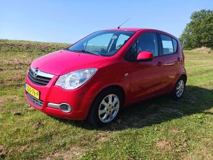 hatchback Opel Agila