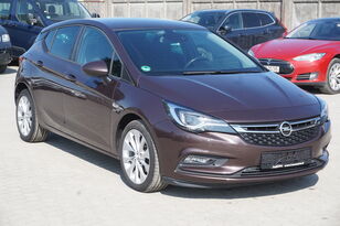 хетчбек Opel Astra 1.6