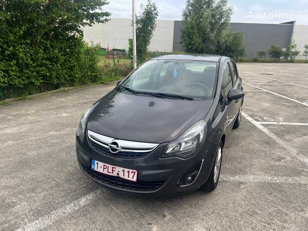 citadine Opel CORSA