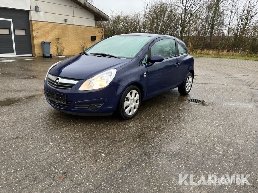 citadine Opel Corsa 1.0