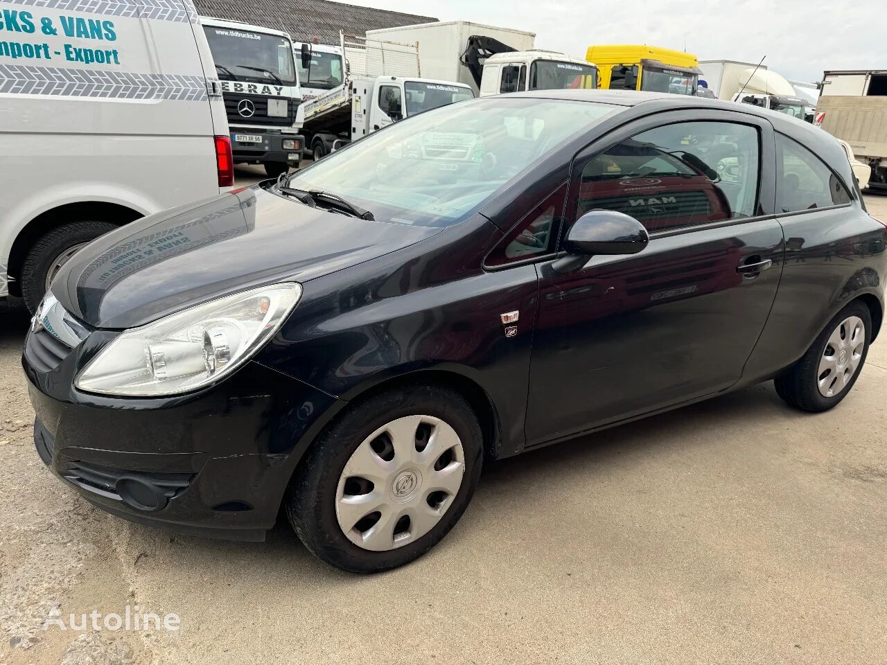 damaged Opel Corsa **BENZINE+LPG-EURO4** hatchback