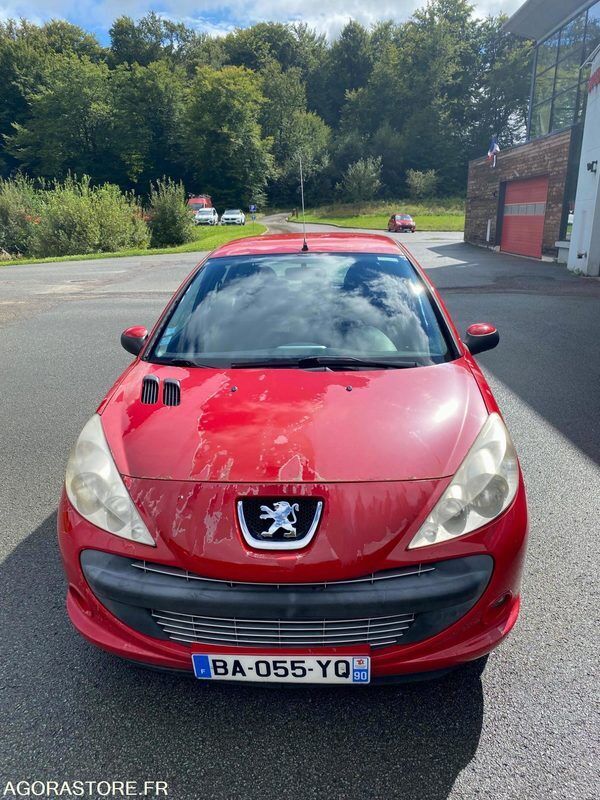 Peugeot 206+ hatchback