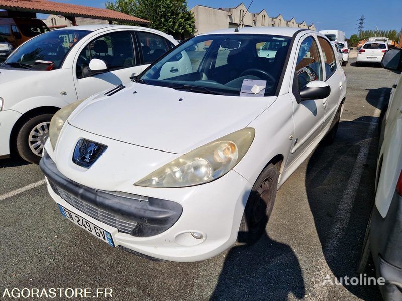 hatchback Peugeot 206