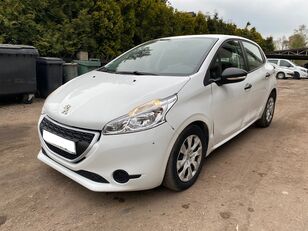 hatchback Peugeot 208