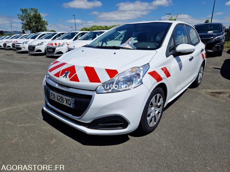 хэтчбек Peugeot 208