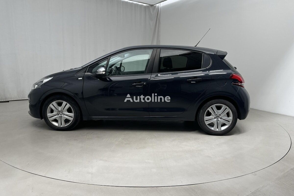 Peugeot 208 hatchback