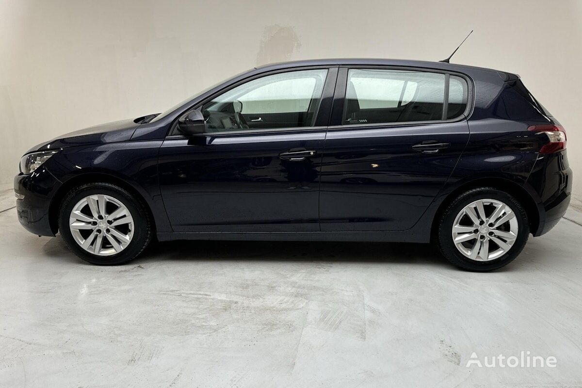 해치백 Peugeot 308