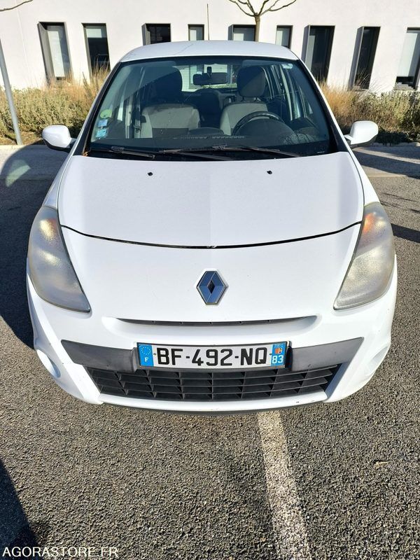 хетчбек Renault CLIO