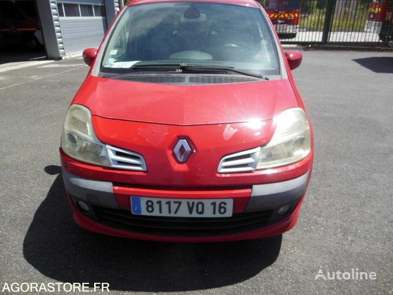 سيارة هاتشباك Renault MODUS