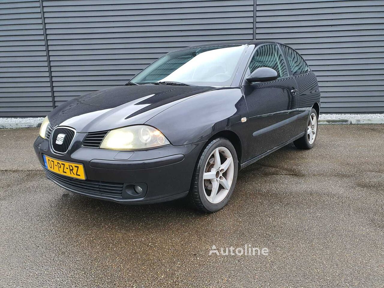 хэтчбек SEAT Ibiza 1.9 TDI Sport