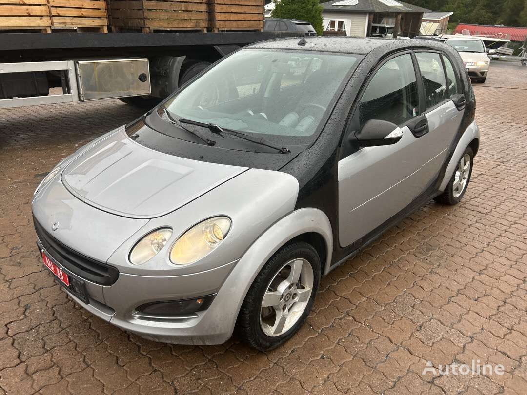 hatchback Smart FORFOUR 1.3