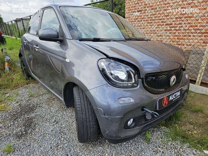 хэтчбек Smart Forfour 1.0i