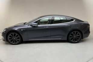 хэтчбек Tesla Model S