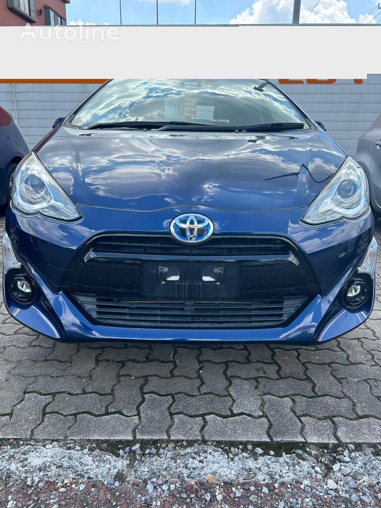 хэтчбек Toyota Aqua S-Grade  Black Edition