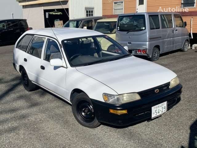 سيارة هاتشباك Toyota COROLLA VAN