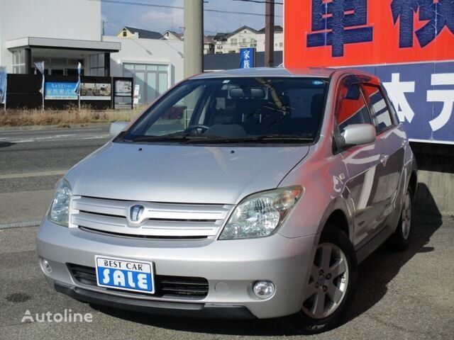 citadine Toyota IST