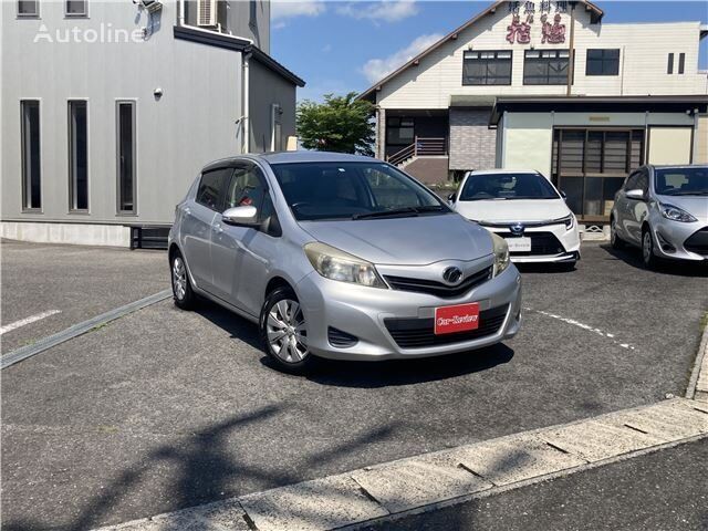 掀背式汽车 Toyota VITZ