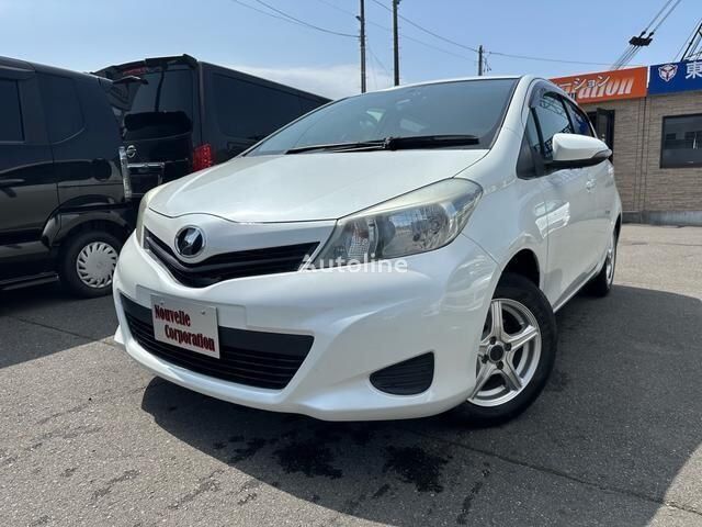 سيارة هاتشباك Toyota VITZ