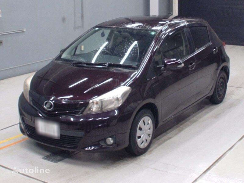 hatchback Toyota VITZ