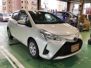 hatchback Toyota VITZ