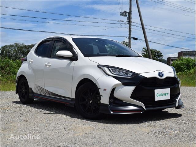 سيارة هاتشباك Toyota YARIS