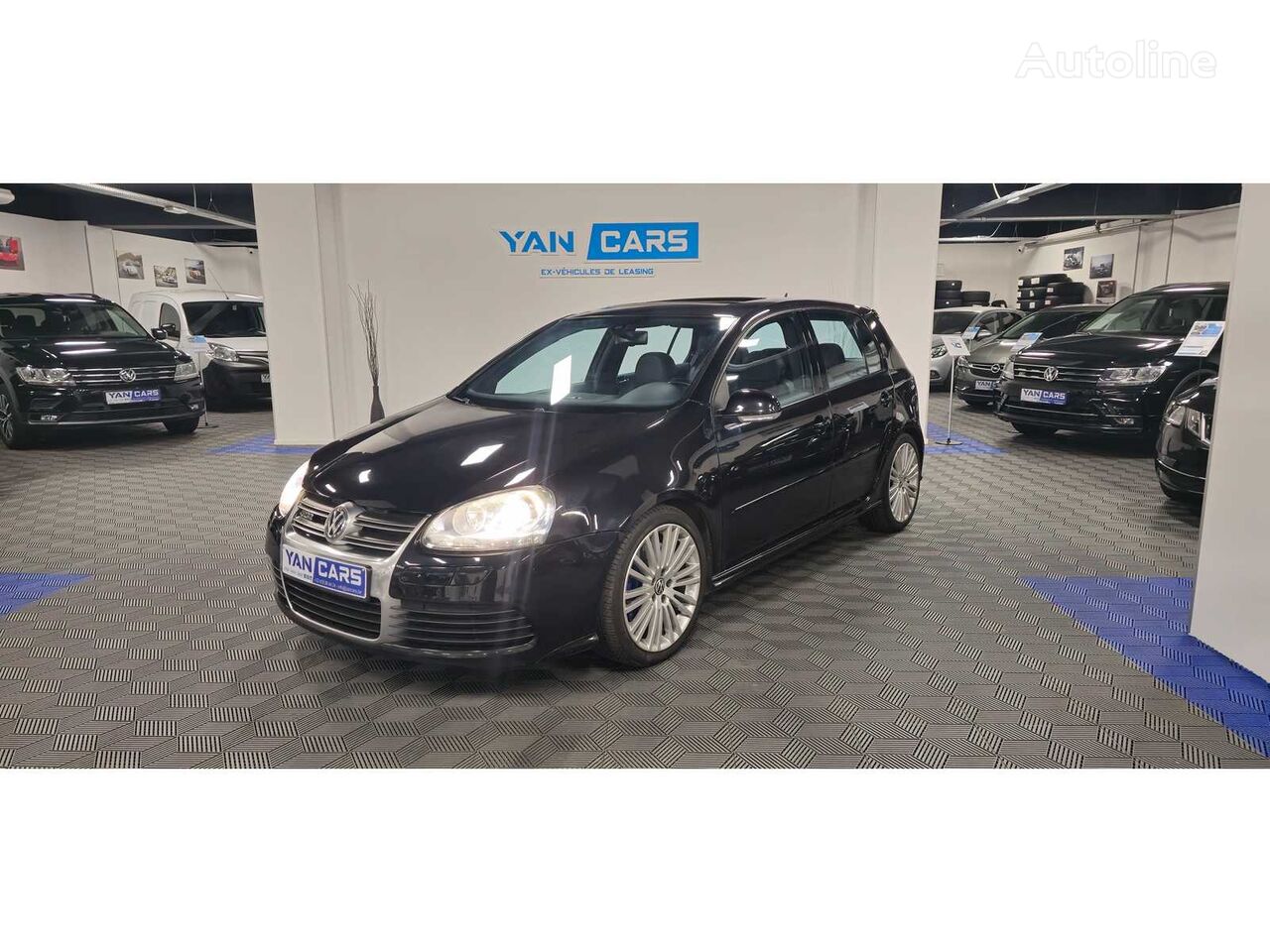 Volkswagen GOLF R32 * 3.2 FSI - V6 - 24V - 250 CH. * 4Motion - DSG AUTOMATI hatchback