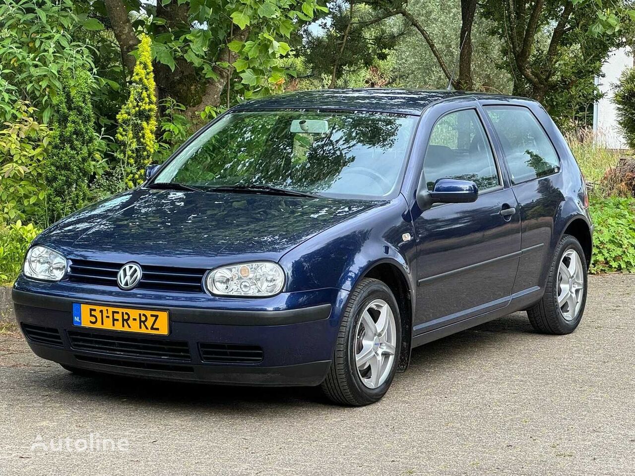 хечбек Volkswagen Golf