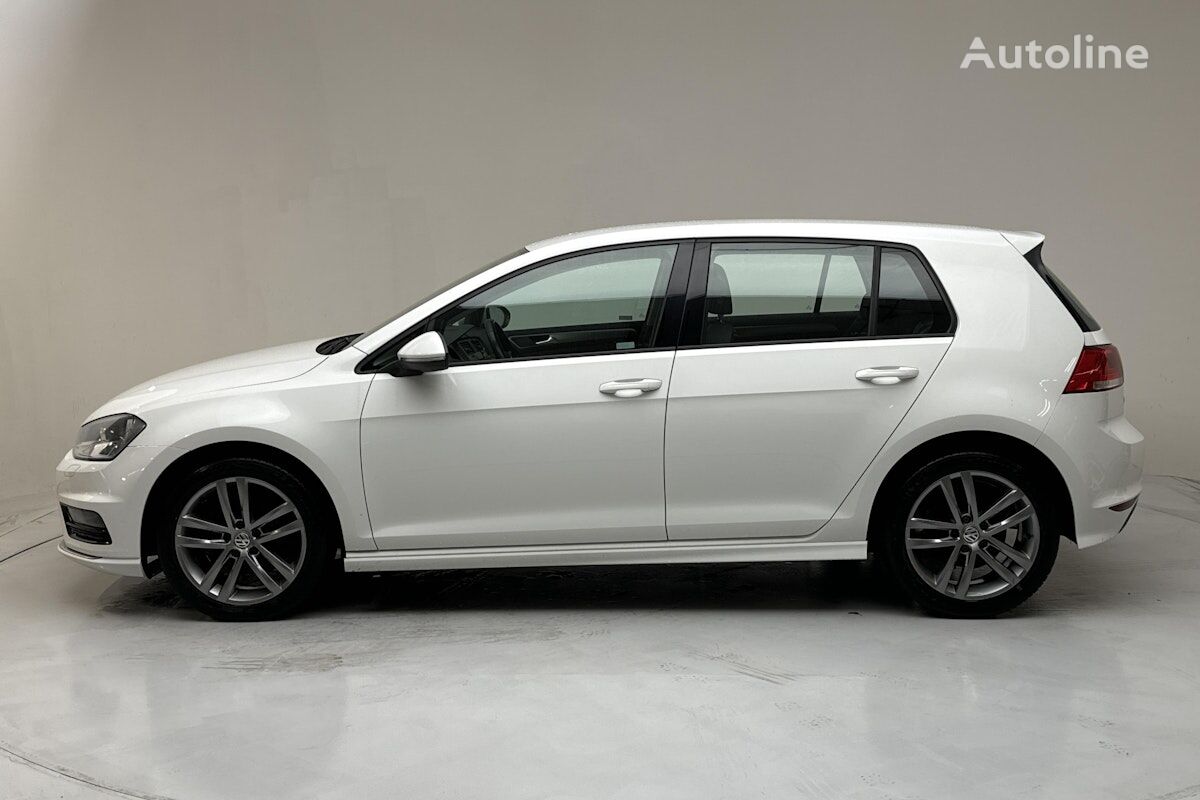 hatchback Volkswagen Golf