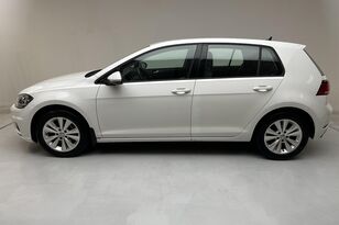 Volkswagen Golf hatchback