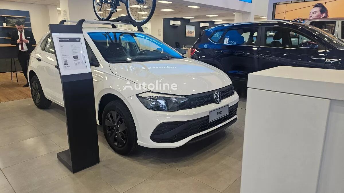 سيارة هاتشباك Volkswagen POLO