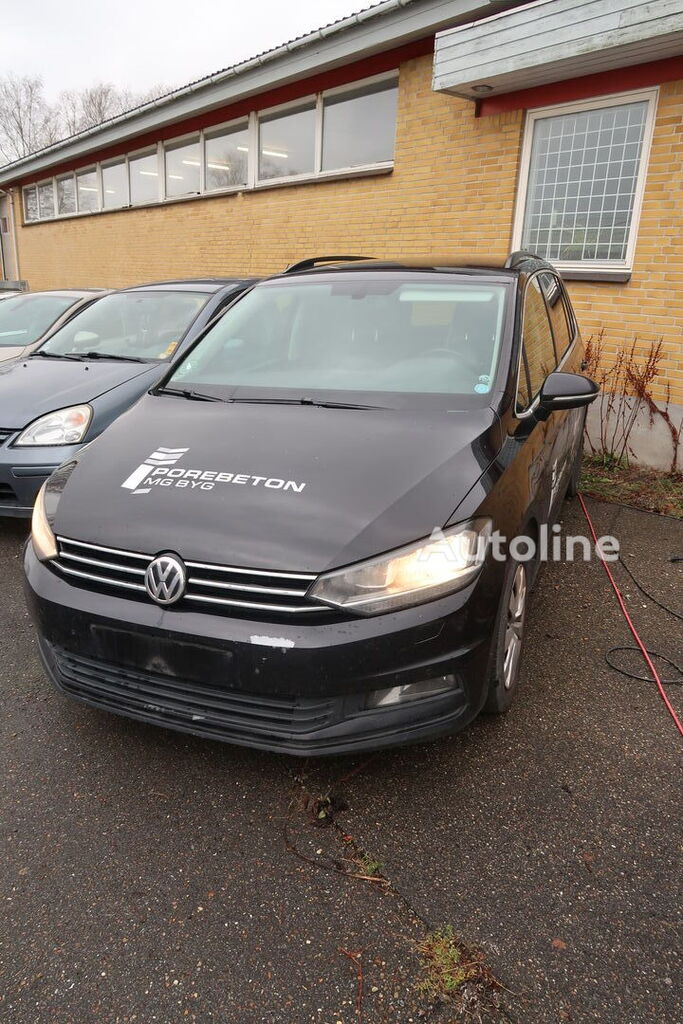 Volkswagen Touran A6122 L10 hatchback