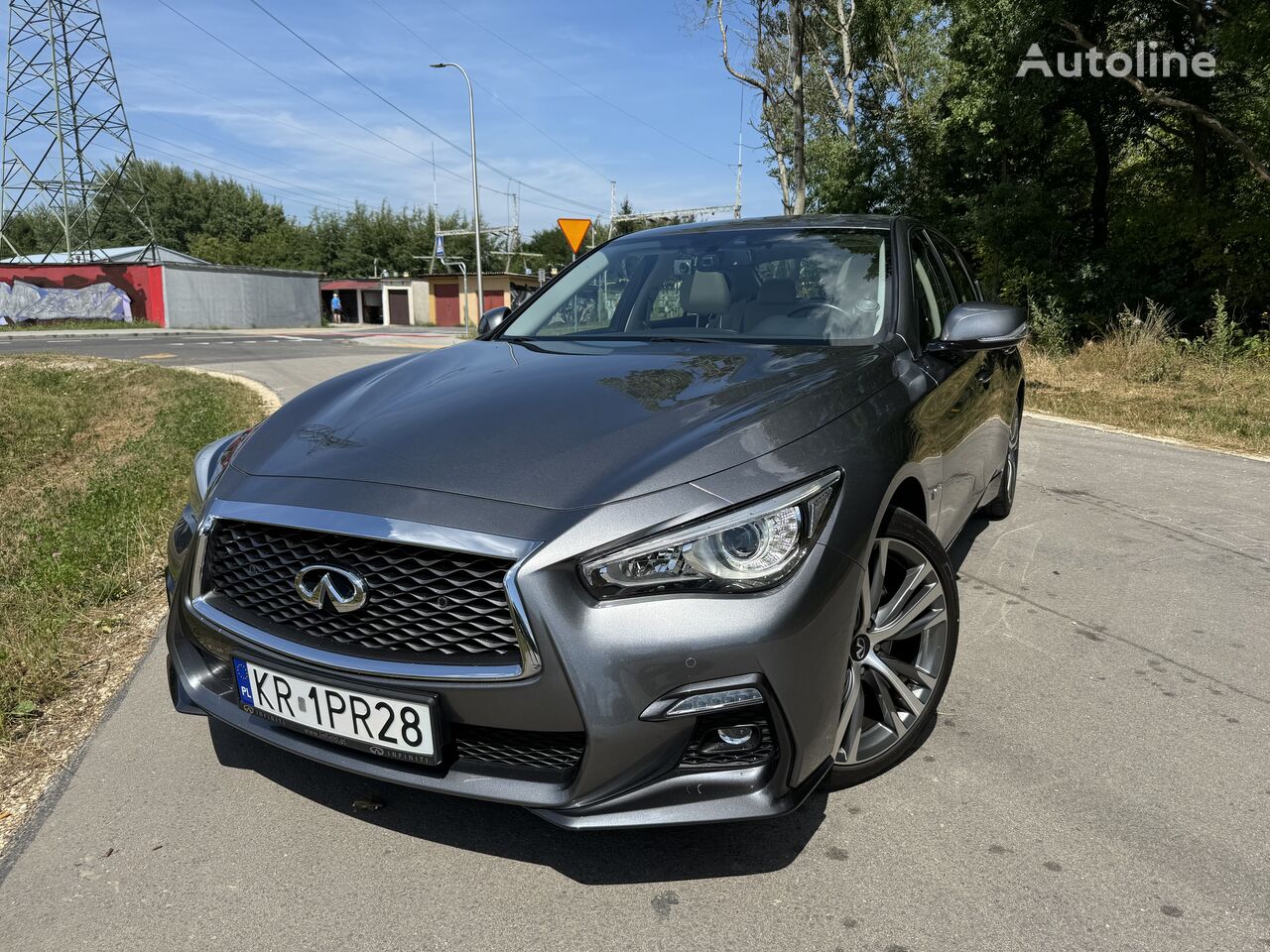 limuzína Infiniti Q50S