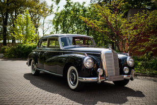 Mercedes-Benz W186 300b Adenauer limousine