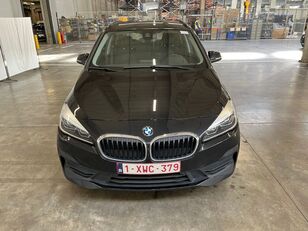 BMW 216d minivan