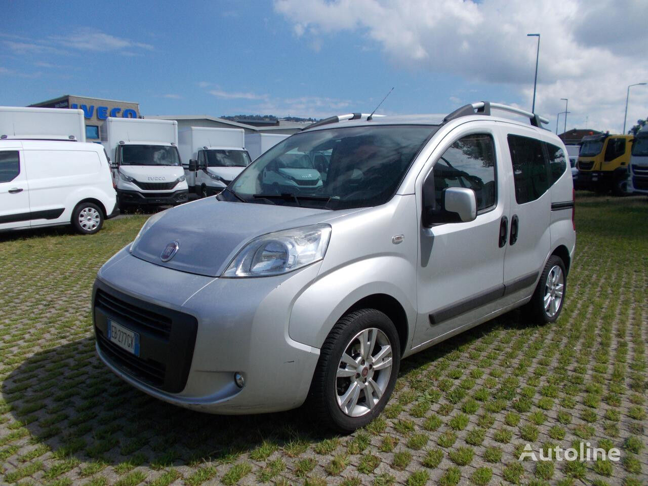 الميكروباصات شاحنة الميني فان FIAT FIORINO QUBO