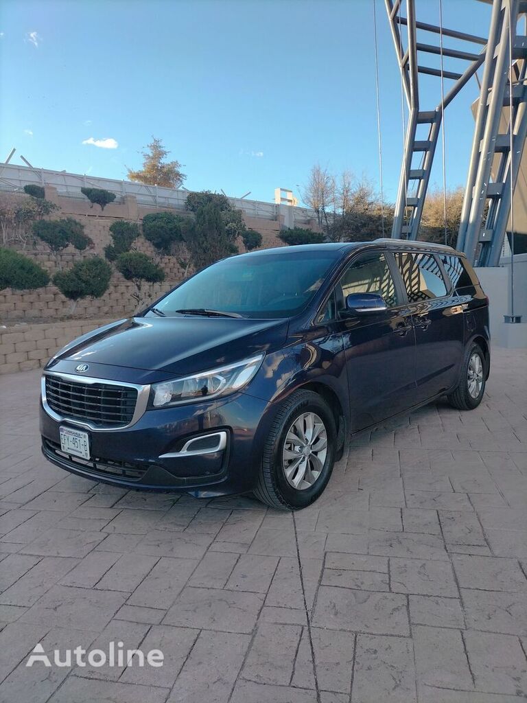 الميكروباصات شاحنة الميني فان KIA Sedona 3.3 V6 LX Tela