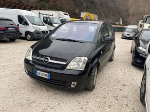 minivan Opel Meriva