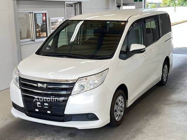 Toyota NOAH monovolumen