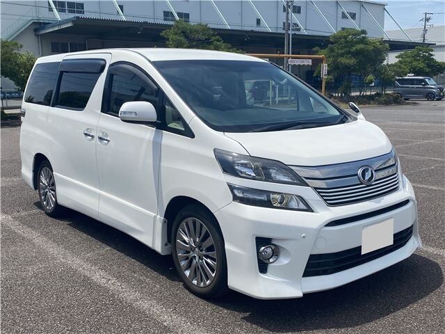 минивэн Toyota VELLFIRE