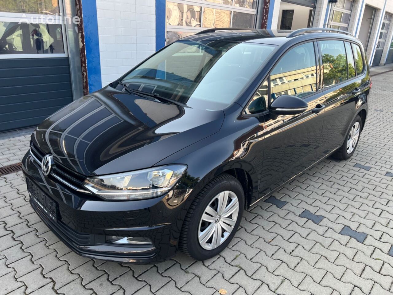 van mini Volkswagen Touran Trendline 1,6 TDI