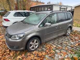 Volkswagen Wolksvagen Touran minivan