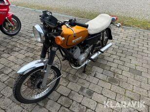 Suzuki GT 250 moto