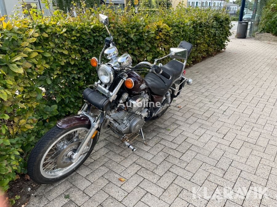 motocyclette Yamaha XV 750